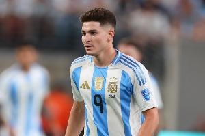 小蜘蛛談助攻梅西：我本打算自己射門，但看到梅西過來就傳給他