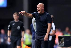 冬窗再追格伊？英媒：萊奧尼重傷，利物浦冬窗可能再簽后衛(wèi)