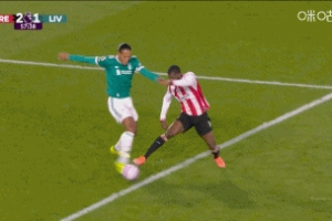 紅軍再丟一球！范戴克禁區(qū)線放倒瓦塔拉送點！蒂亞戈點射破門