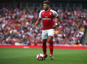 人無再少年！保持狀態(tài)，32歲張伯倫正隨老東家阿森納U21進(jìn)行訓(xùn)練